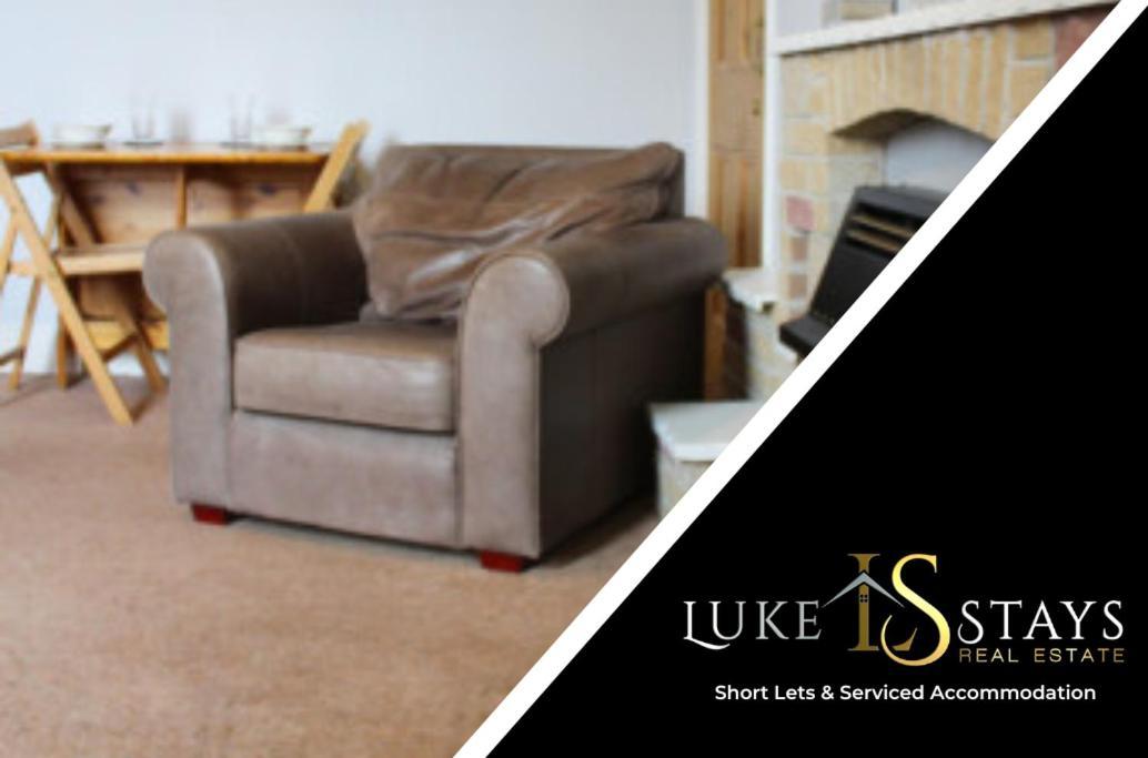 Luke Stays - Tamworth Road Newcastle upon Tyne Luaran gambar